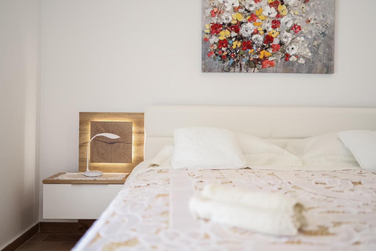 Apartment Puntamika Villa De Rosa - Ground Floor Zadar Luaran gambar