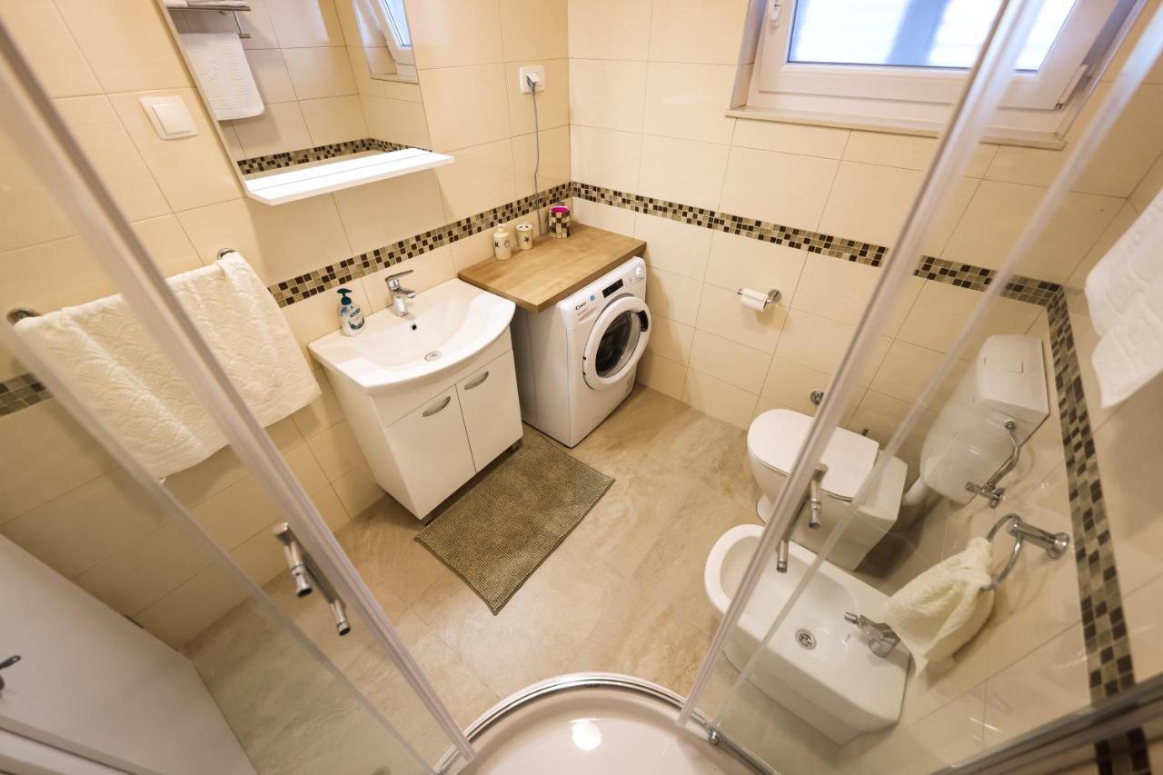 Apartment Puntamika Villa De Rosa - Ground Floor Zadar Luaran gambar