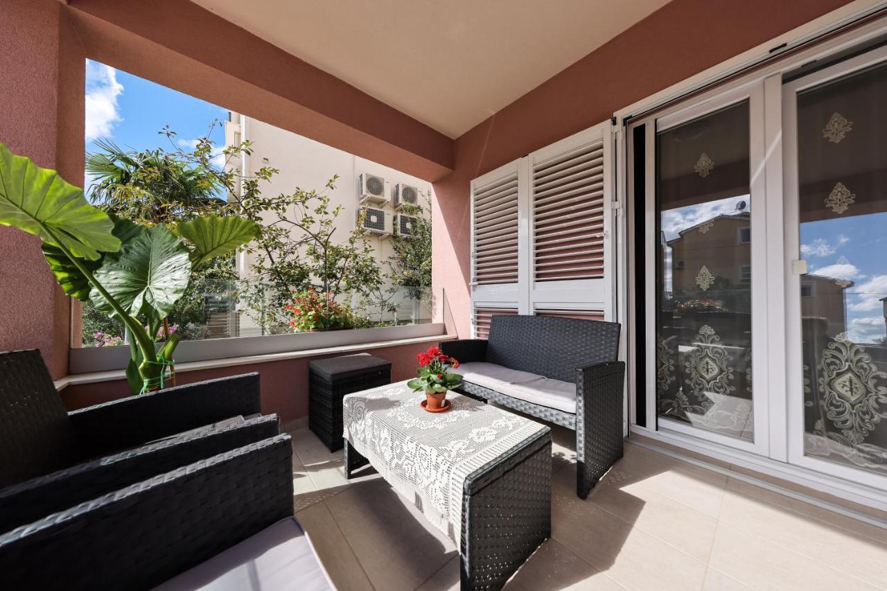 Apartment Puntamika Villa De Rosa - Ground Floor Zadar Luaran gambar
